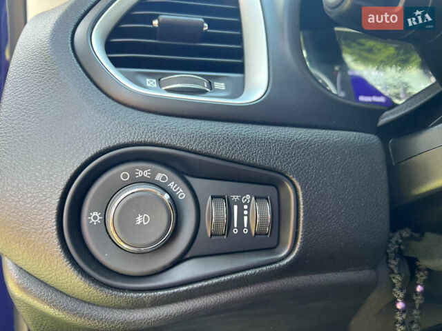 Синій Джип Ренегат, об'ємом двигуна 2.4 л та пробігом 157 тис. км за 12500 $, фото 37 на Automoto.ua