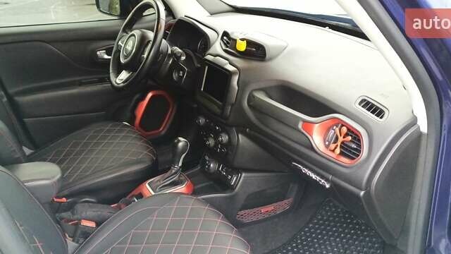 Синий Джип Ренегат, объемом двигателя 1.3 л и пробегом 45 тыс. км за 12400 $, фото 8 на Automoto.ua