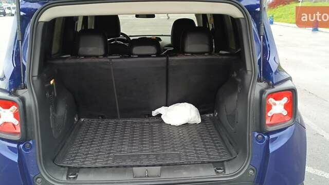 Синий Джип Ренегат, объемом двигателя 1.3 л и пробегом 45 тыс. км за 12400 $, фото 13 на Automoto.ua