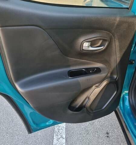 Синий Джип Ренегат, объемом двигателя 2.4 л и пробегом 133 тыс. км за 13900 $, фото 56 на Automoto.ua