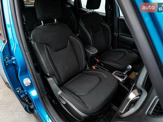 Синий Джип Ренегат, объемом двигателя 1.4 л и пробегом 139 тыс. км за 17009 $, фото 19 на Automoto.ua