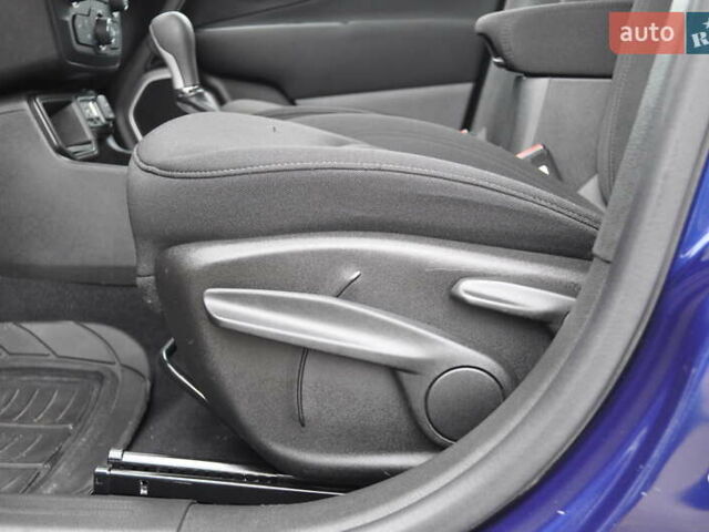 Синий Джип Ренегат, объемом двигателя 0 л и пробегом 108 тыс. км за 15400 $, фото 54 на Automoto.ua