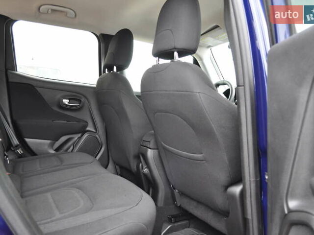 Синий Джип Ренегат, объемом двигателя 0 л и пробегом 108 тыс. км за 15400 $, фото 43 на Automoto.ua