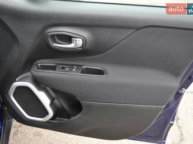 Синий Джип Ренегат, объемом двигателя 0 л и пробегом 108 тыс. км за 15400 $, фото 49 на Automoto.ua