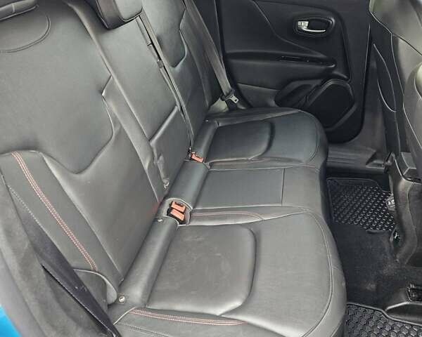 Синий Джип Ренегат, объемом двигателя 1.33 л и пробегом 100 тыс. км за 21500 $, фото 11 на Automoto.ua