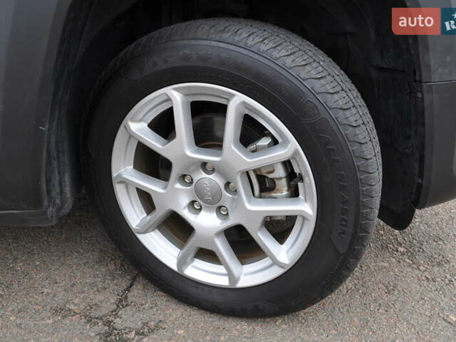 Синий Джип Ренегат, объемом двигателя 0 л и пробегом 108 тыс. км за 15400 $, фото 30 на Automoto.ua