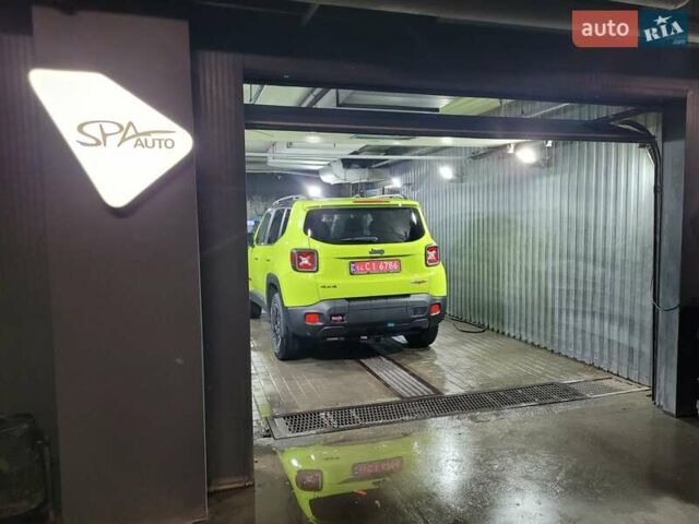 Джип Ренегат 2017 в Львове на Automoto.ua Зеленый Джип Ренегат, объемом двигателя 2.36 л и пробегом 268 тыс. км за 12999 $, фото 4 на Automoto.ua