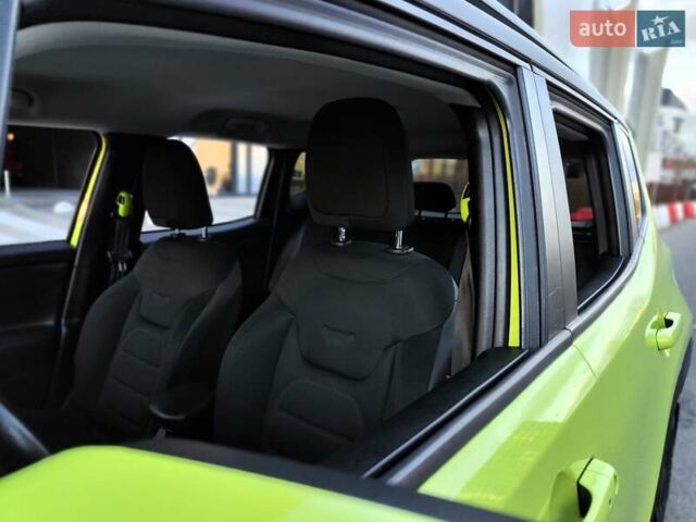 Зеленый Джип Ренегат, объемом двигателя 2.4 л и пробегом 99 тыс. км за 11990 $, фото 4 на Automoto.ua