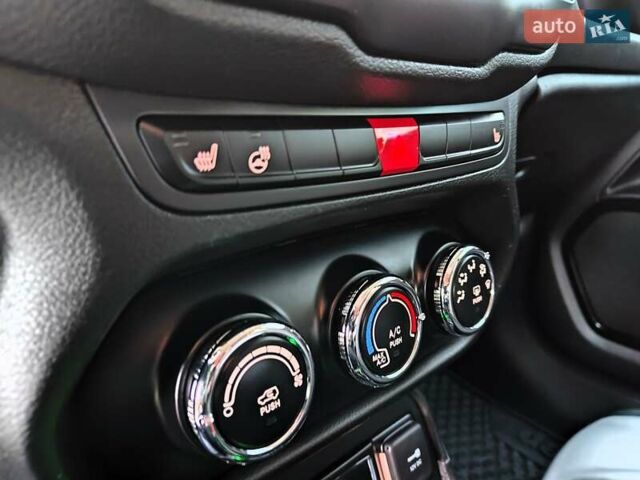 Зеленый Джип Ренегат, объемом двигателя 2.4 л и пробегом 99 тыс. км за 11990 $, фото 43 на Automoto.ua