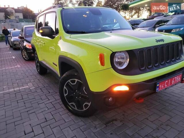 Джип Ренегат 2017 в Львове на Automoto.ua Зеленый Джип Ренегат, объемом двигателя 2.36 л и пробегом 268 тыс. км за 12999 $, фото 1 на Automoto.ua