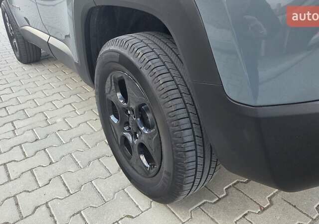 Зелений Джип Ренегат, об'ємом двигуна 2.4 л та пробігом 181 тис. км за 10600 $, фото 13 на Automoto.ua