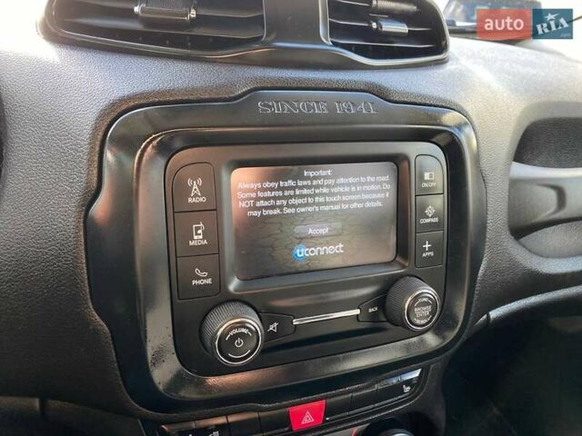 Зелений Джип Ренегат, об'ємом двигуна 2.36 л та пробігом 268 тис. км за 13300 $, фото 15 на Automoto.ua