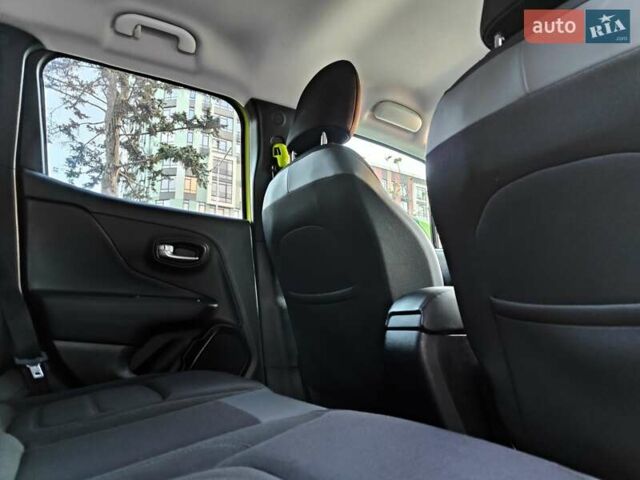 Зеленый Джип Ренегат, объемом двигателя 2.4 л и пробегом 99 тыс. км за 11990 $, фото 62 на Automoto.ua