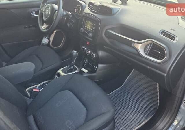 Джип Ренегат 2017 в Львове на Automoto.ua Зеленый Джип Ренегат, объемом двигателя 2.4 л и пробегом 181 тыс. км за 11600 $, фото 6 на Automoto.ua