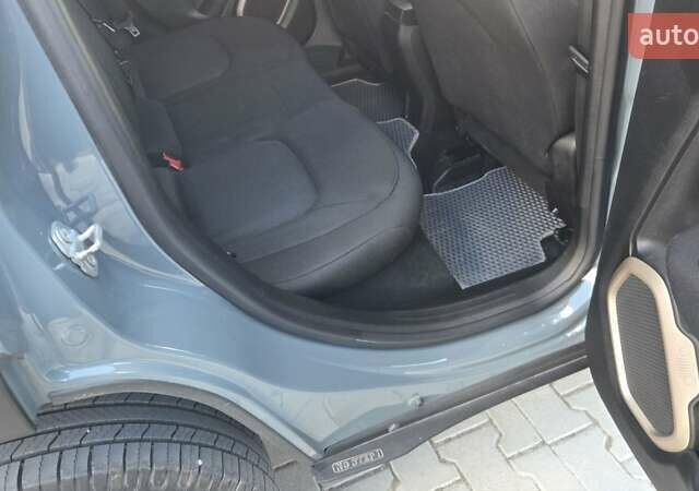 Зелений Джип Ренегат, об'ємом двигуна 2.4 л та пробігом 181 тис. км за 10600 $, фото 3 на Automoto.ua