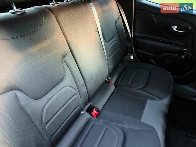 Зеленый Джип Ренегат, объемом двигателя 2.4 л и пробегом 99 тыс. км за 11990 $, фото 63 на Automoto.ua