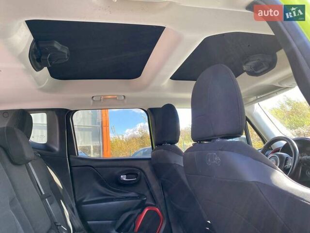 Зелений Джип Ренегат, об'ємом двигуна 2.36 л та пробігом 268 тис. км за 13300 $, фото 25 на Automoto.ua