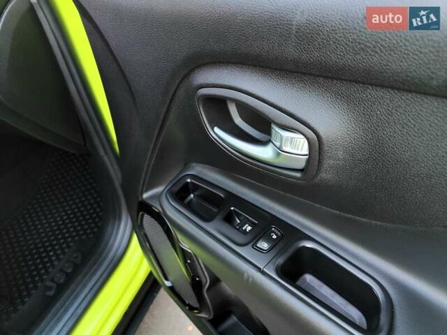 Зеленый Джип Ренегат, объемом двигателя 2.4 л и пробегом 99 тыс. км за 11990 $, фото 51 на Automoto.ua