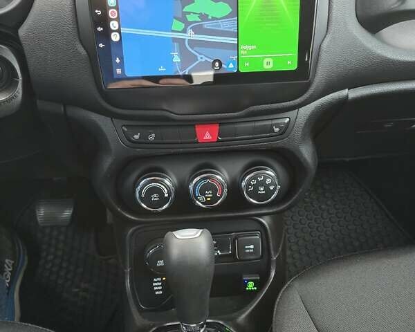 Зеленый Джип Ренегат, объемом двигателя 2.36 л и пробегом 98 тыс. км за 12800 $, фото 23 на Automoto.ua