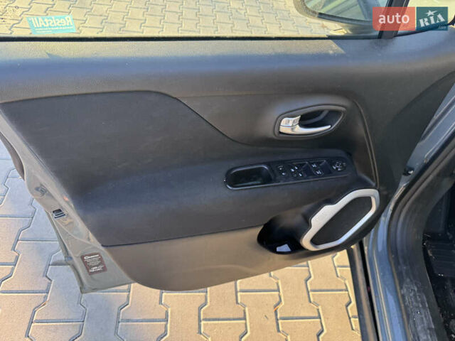 Зелений Джип Ренегат, об'ємом двигуна 0 л та пробігом 112 тис. км за 7999 $, фото 5 на Automoto.ua