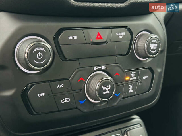 Зеленый Джип Ренегат, объемом двигателя 2.36 л и пробегом 197 тыс. км за 13900 $, фото 31 на Automoto.ua