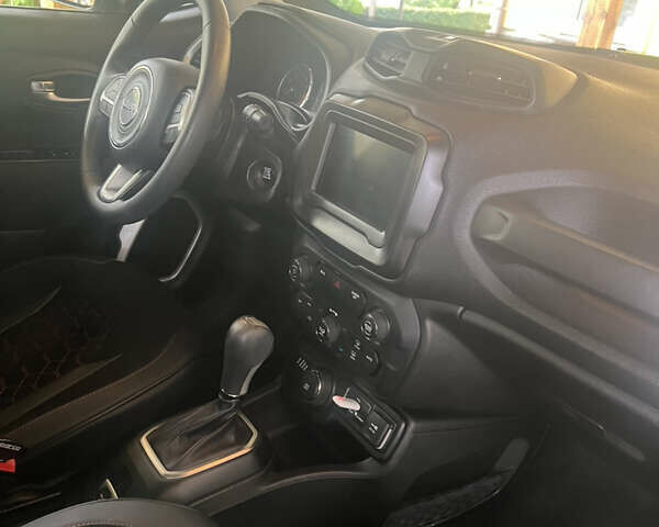 Джип Ренегат 2018 в Люботине на Automoto.ua Зеленый Джип Ренегат, объемом двигателя 2.36 л и пробегом 126 тыс. км за 13000 $, фото 16 на Automoto.ua