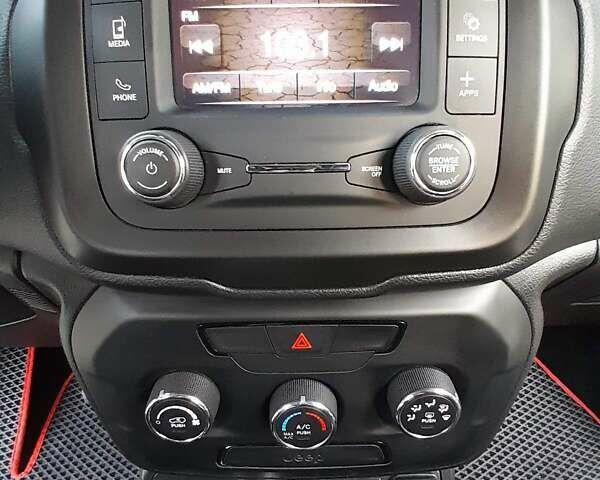 Зеленый Джип Ренегат, объемом двигателя 2.4 л и пробегом 126 тыс. км за 14750 $, фото 55 на Automoto.ua