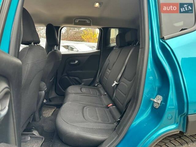 Зелений Джип Ренегат, об'ємом двигуна 2.36 л та пробігом 185 тис. км за 13990 $, фото 9 на Automoto.ua