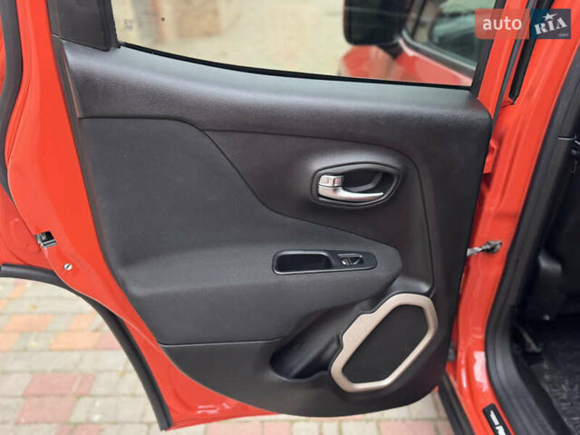 Оранжевый Джип Ренегат, объемом двигателя 2.4 л и пробегом 191 тыс. км за 11400 $, фото 39 на Automoto.ua