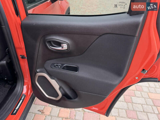 Оранжевый Джип Ренегат, объемом двигателя 2.4 л и пробегом 191 тыс. км за 11400 $, фото 54 на Automoto.ua