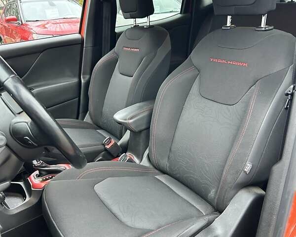 Оранжевый Джип Ренегат, объемом двигателя 2.36 л и пробегом 292 тыс. км за 10800 $, фото 22 на Automoto.ua