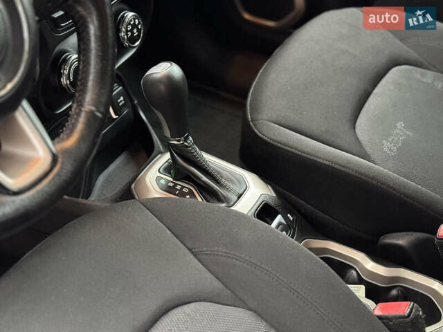 Оранжевый Джип Ренегат, объемом двигателя 2.4 л и пробегом 191 тыс. км за 11400 $, фото 45 на Automoto.ua