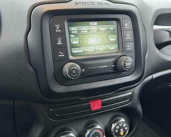 Оранжевый Джип Ренегат, объемом двигателя 2.36 л и пробегом 292 тыс. км за 10800 $, фото 27 на Automoto.ua