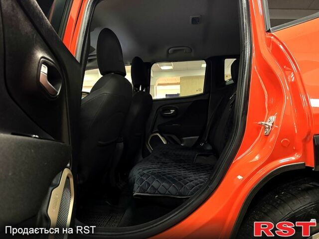 Оранжевый Джип Ренегат, объемом двигателя 2.4 л и пробегом 135 тыс. км за 12400 $, фото 9 на Automoto.ua