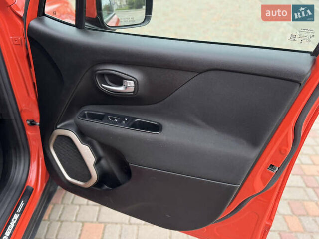 Оранжевый Джип Ренегат, объемом двигателя 2.4 л и пробегом 191 тыс. км за 11400 $, фото 52 на Automoto.ua