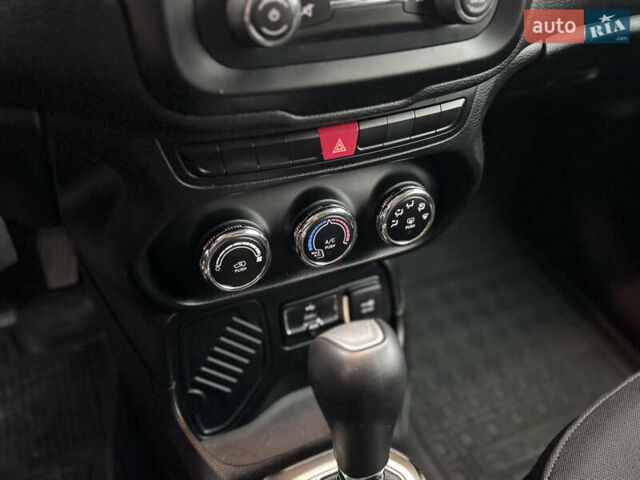 Оранжевый Джип Ренегат, объемом двигателя 2.4 л и пробегом 191 тыс. км за 11400 $, фото 46 на Automoto.ua