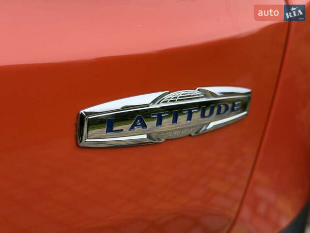 Помаранчевий Джип Ренегат, об'ємом двигуна 2.36 л та пробігом 140 тис. км за 10999 $, фото 12 на Automoto.ua