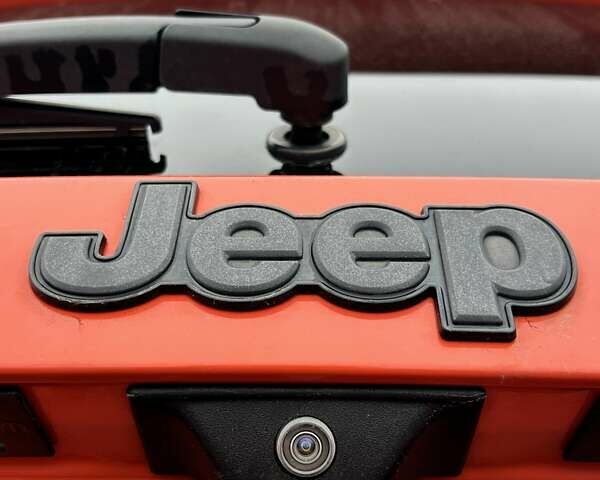 Оранжевый Джип Ренегат, объемом двигателя 2.36 л и пробегом 292 тыс. км за 10800 $, фото 8 на Automoto.ua