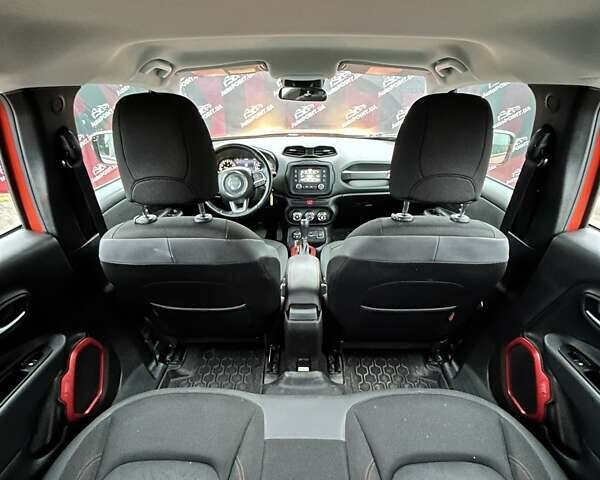 Оранжевый Джип Ренегат, объемом двигателя 2.36 л и пробегом 292 тыс. км за 10800 $, фото 14 на Automoto.ua