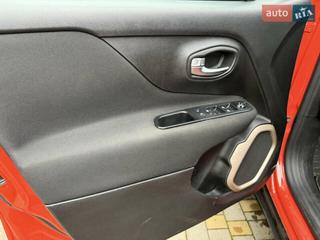 Помаранчевий Джип Ренегат, об'ємом двигуна 2.36 л та пробігом 140 тис. км за 10999 $, фото 25 на Automoto.ua