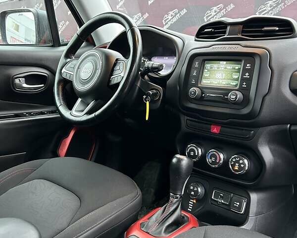 Оранжевый Джип Ренегат, объемом двигателя 2.36 л и пробегом 292 тыс. км за 10800 $, фото 29 на Automoto.ua