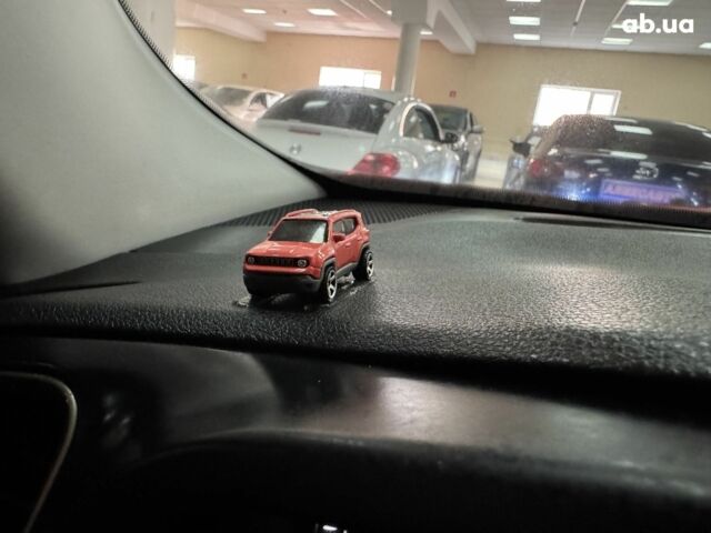 Оранжевый Джип Ренегат, объемом двигателя 2.4 л и пробегом 135 тыс. км за 12400 $, фото 1 на Automoto.ua