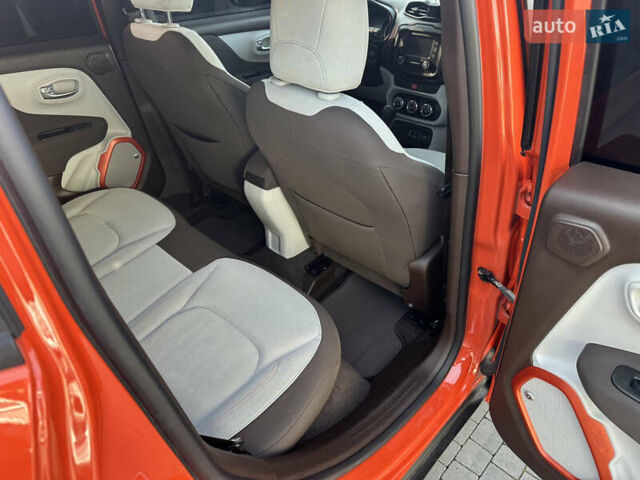 Оранжевый Джип Ренегат, объемом двигателя 2.36 л и пробегом 158 тыс. км за 11700 $, фото 16 на Automoto.ua