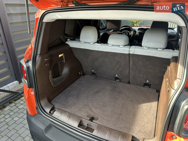 Оранжевый Джип Ренегат, объемом двигателя 2.36 л и пробегом 158 тыс. км за 11700 $, фото 18 на Automoto.ua