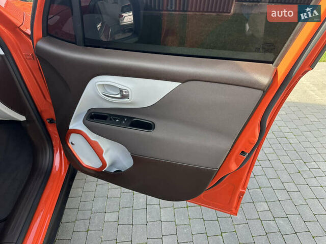 Оранжевый Джип Ренегат, объемом двигателя 2.36 л и пробегом 158 тыс. км за 11700 $, фото 25 на Automoto.ua