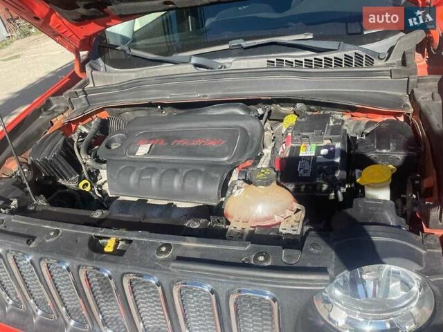 Оранжевый Джип Ренегат, объемом двигателя 2.4 л и пробегом 184 тыс. км за 11700 $, фото 2 на Automoto.ua