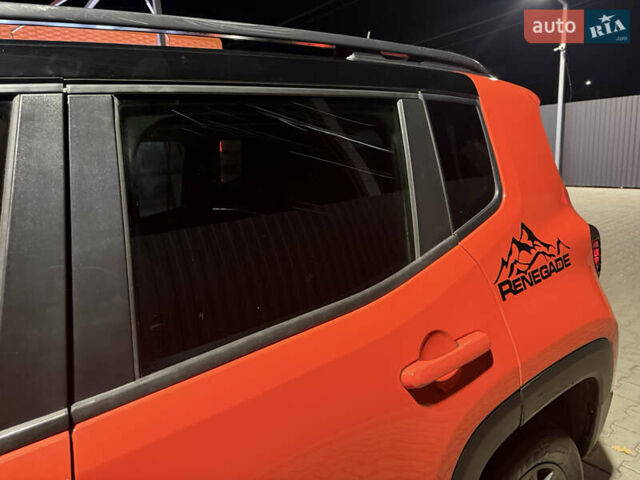Джип Ренегат 2018 в Киеве на Automoto.ua Оранжевый Джип Ренегат, объемом двигателя 2.36 л и пробегом 154 тыс. км за 14600 $, фото 12 на Automoto.ua