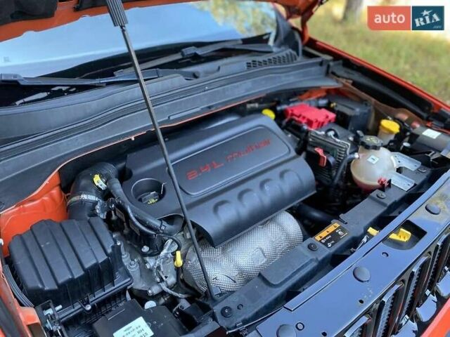 Оранжевый Джип Ренегат, объемом двигателя 2.36 л и пробегом 115 тыс. км за 14500 $, фото 13 на Automoto.ua