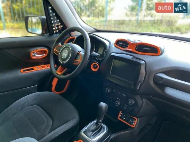 Оранжевый Джип Ренегат, объемом двигателя 2.36 л и пробегом 115 тыс. км за 14500 $, фото 10 на Automoto.ua