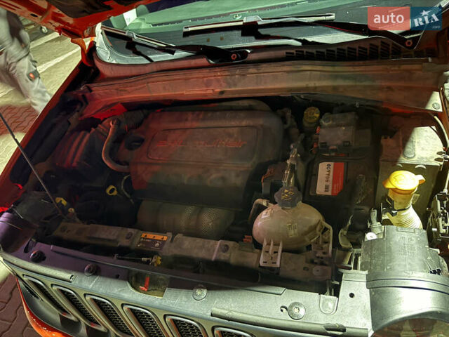 Джип Ренегат 2018 в Киеве на Automoto.ua Оранжевый Джип Ренегат, объемом двигателя 2.36 л и пробегом 154 тыс. км за 14600 $, фото 20 на Automoto.ua